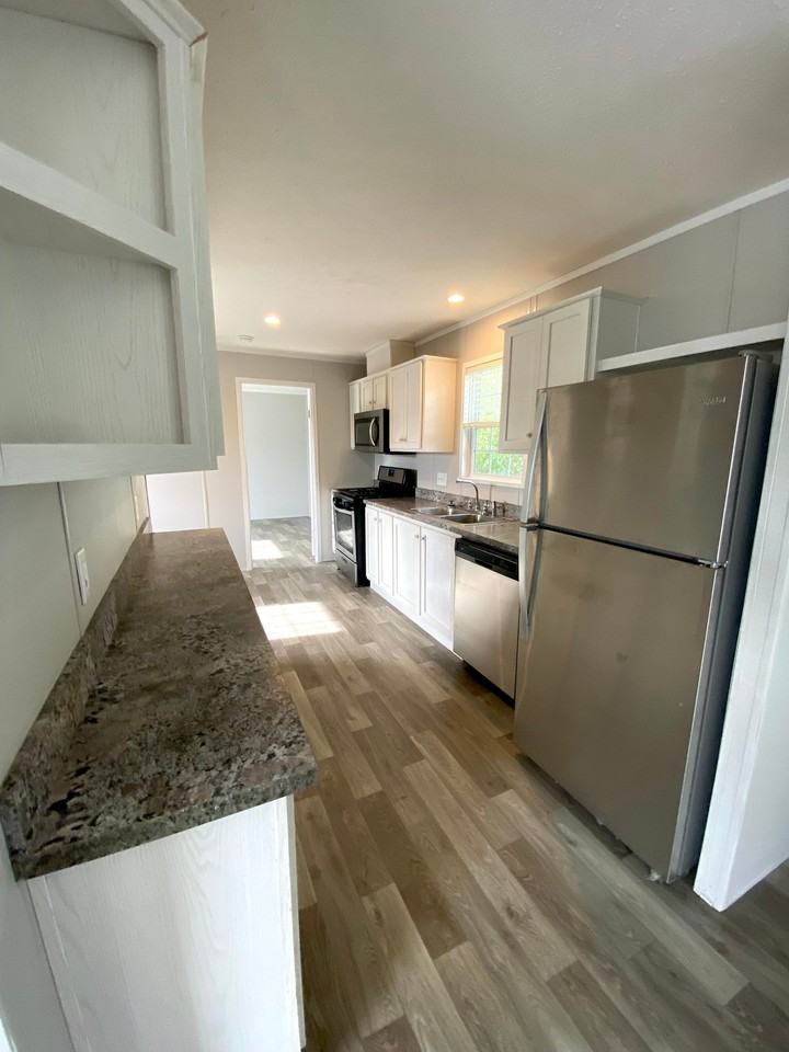 2128 N Sheeran Dr #559 - Photo 5 of 15