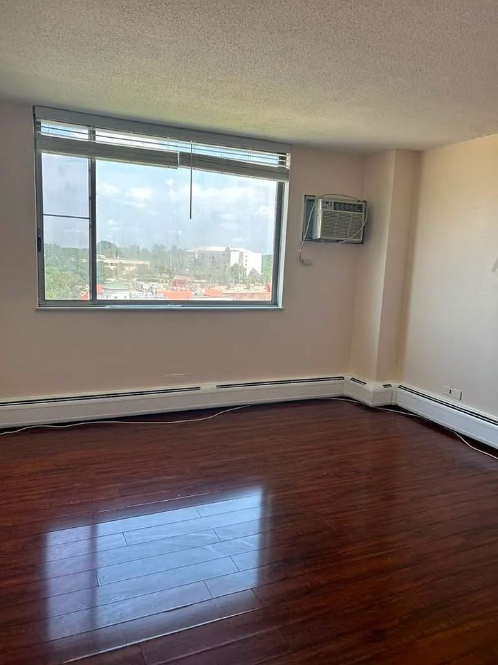 S Highland Ave & 22nd St #5m - Photo 5 of 22