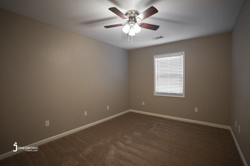 1511 Medallion Cir - Photo 6 of 12