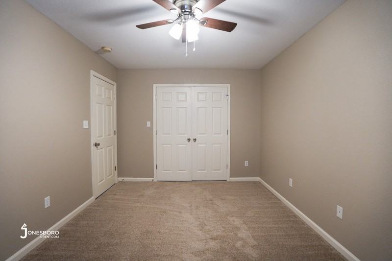 1511 Medallion Cir - Photo 7 of 12