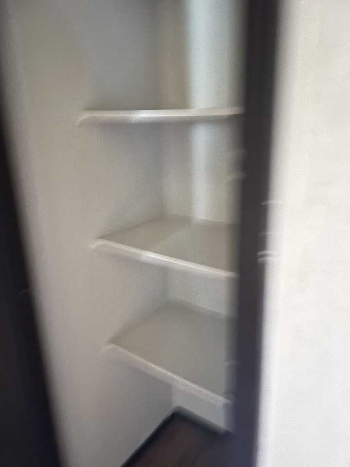 3610 43 Ave Nw - Photo 5 of 9