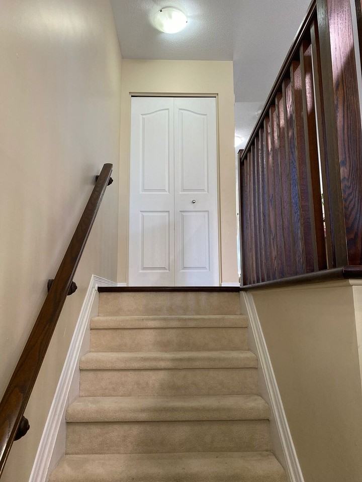 36 Jenscott Pvt - Photo 3 of 27