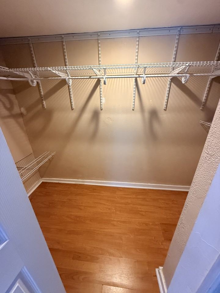 1715 Eaton Dr Ne #NA - Photo 5 of 15