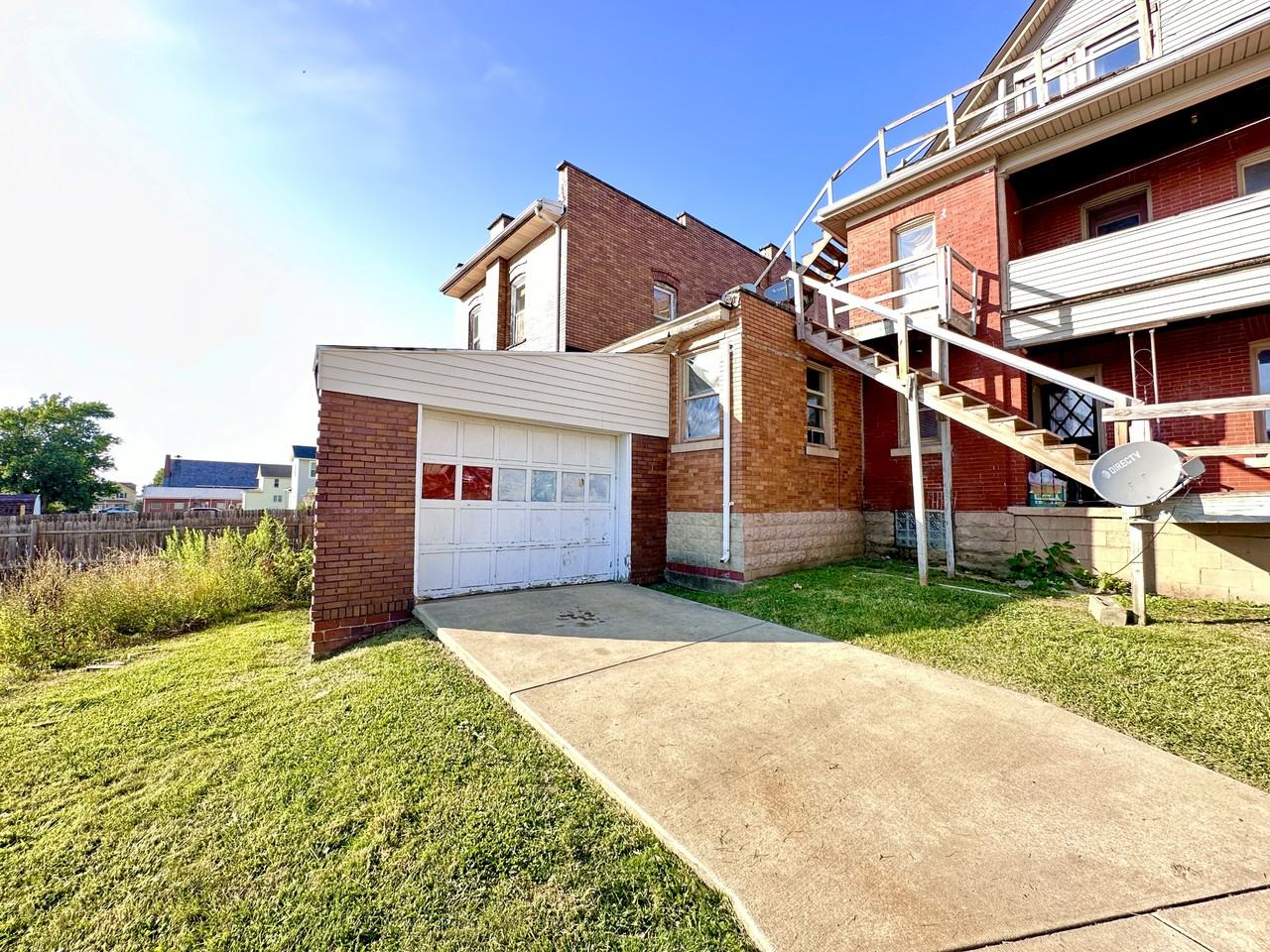 1326 E Washington St #NA - Photo 4 of 26