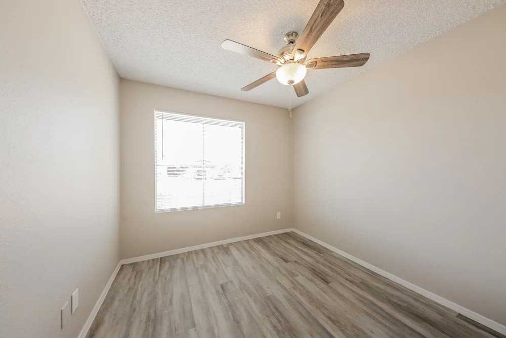4549 W Seldon Ln #NA - Photo 2 of 7