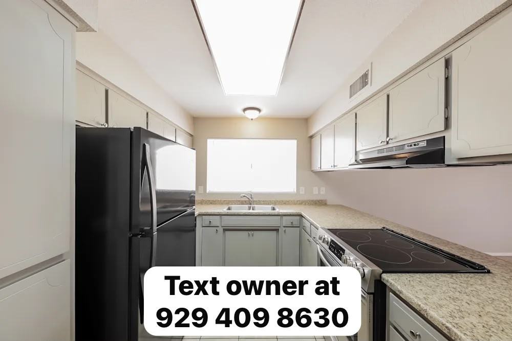 4549 W Seldon Ln #NA - Photo 4 of 7