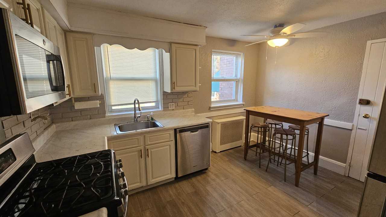 100 Morton St #50 - Photo 4 of 20