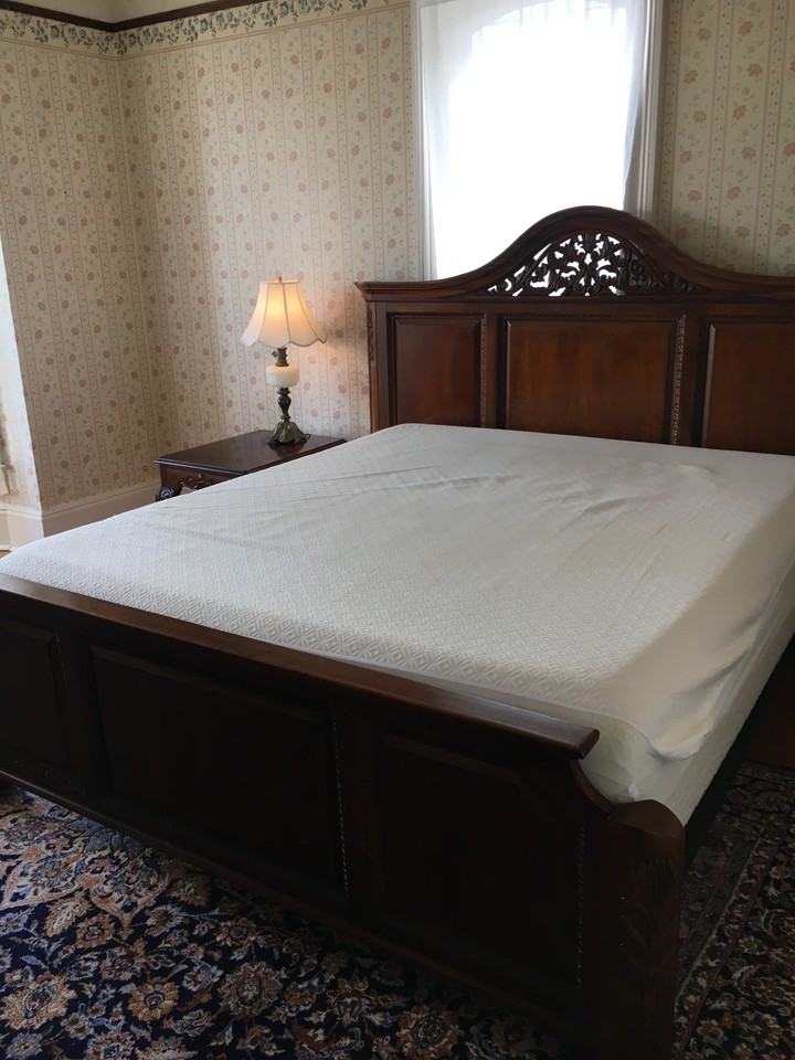 1393 Franklin Ave #A - Photo 5 of 6