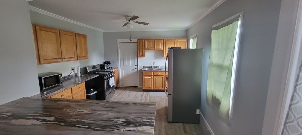 4502 S Salina St #2ndFL - Photo 4 of 12