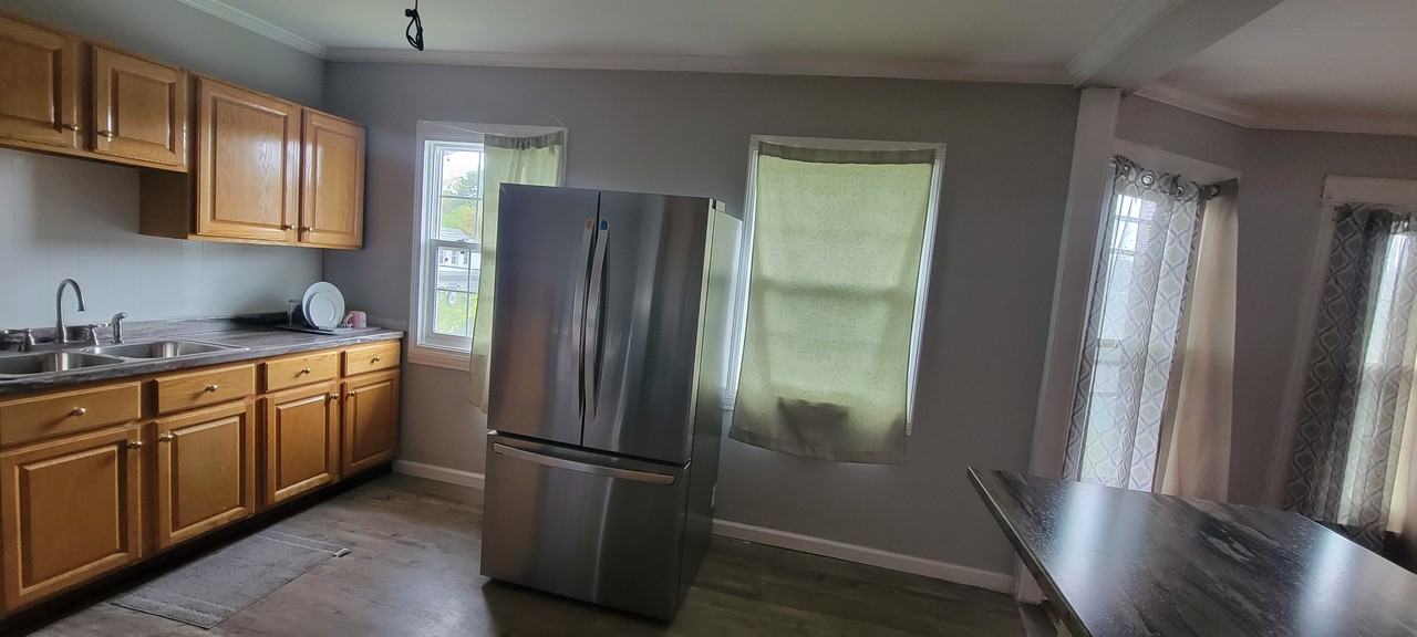 4502 S Salina St #2ndFL - Photo 7 of 12