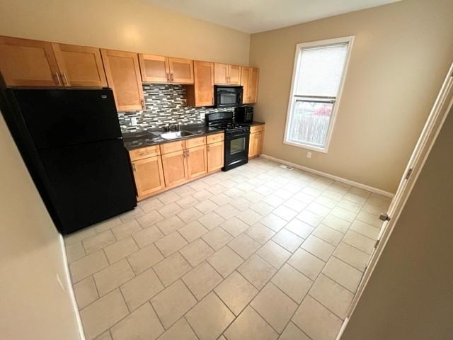 209 Beech St #FL1 - Photo 4 of 12