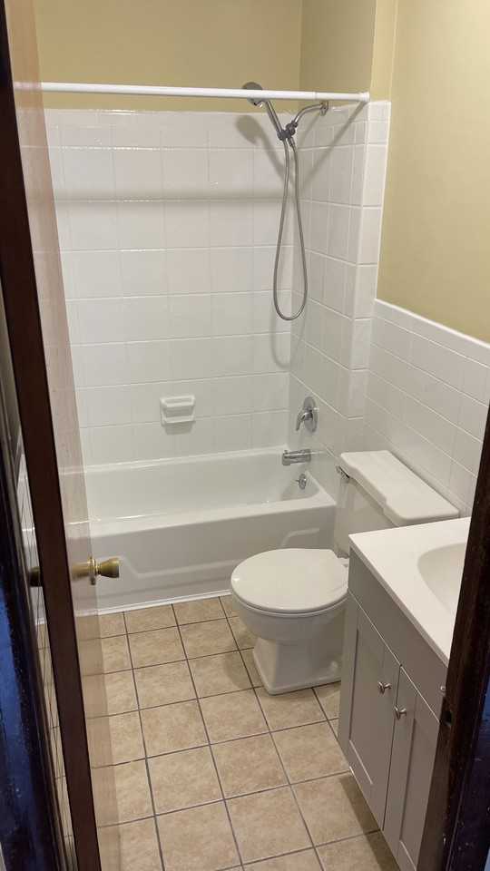 1130 Dickinson St #1 - Photo 4 of 23