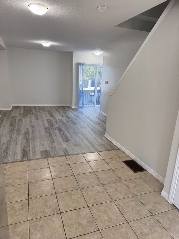 1328 Upper Sherman Ave - Photo 5 of 13