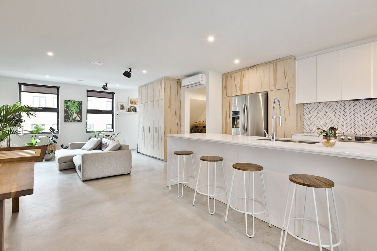3609 Rue Saint-Ambroise - Photo 3 of 32