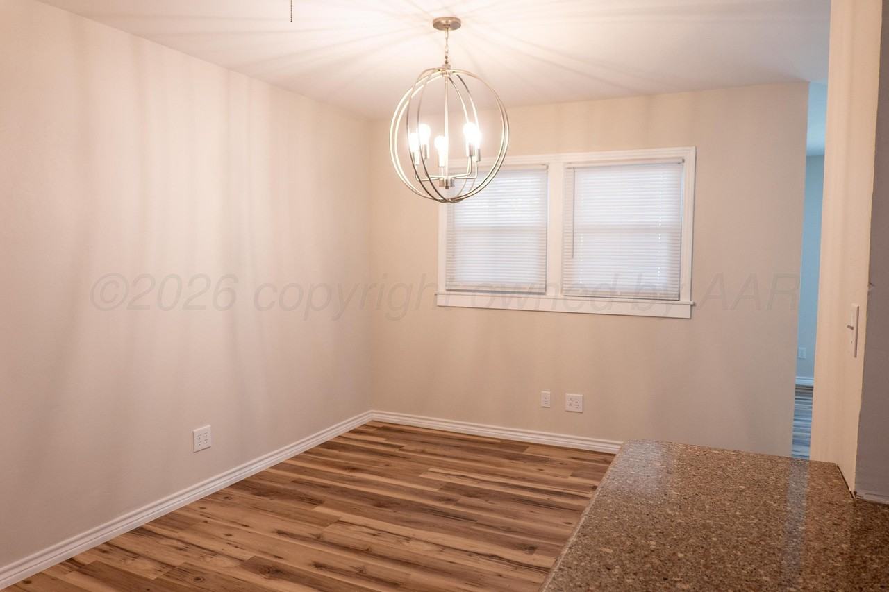 1908 Rogers St - Photo 7 of 12