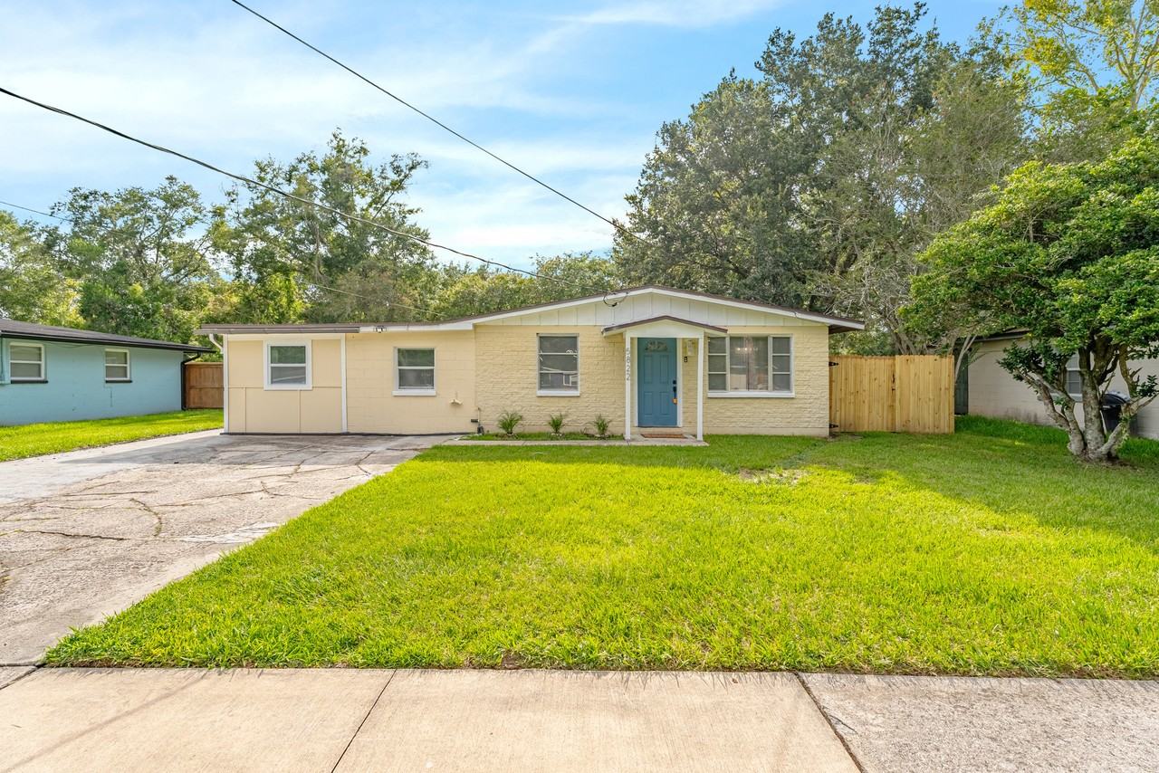5822 Tampico Rd - Photo 3 of 22