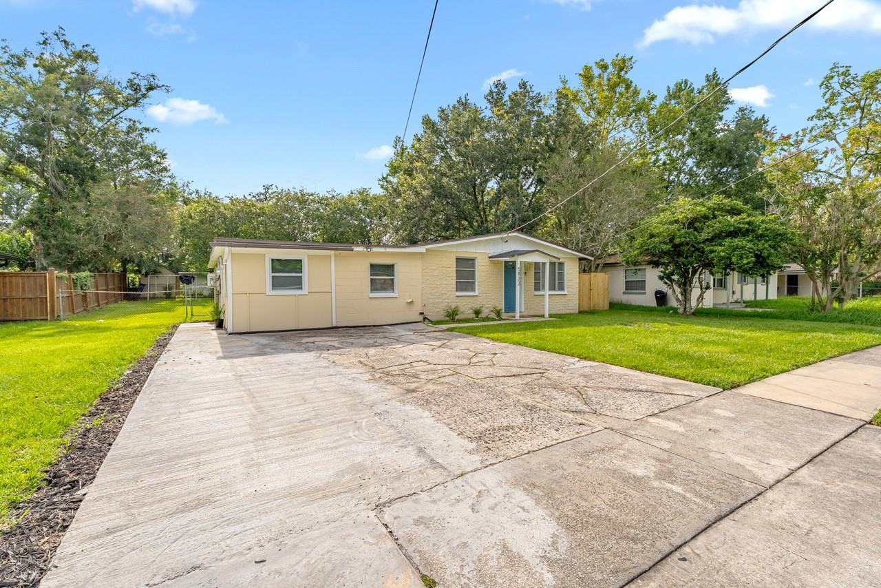 5822 Tampico Rd - Photo 4 of 22
