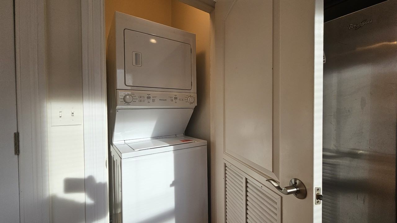 3337 N Halsted St #2 - Photo 6 of 14