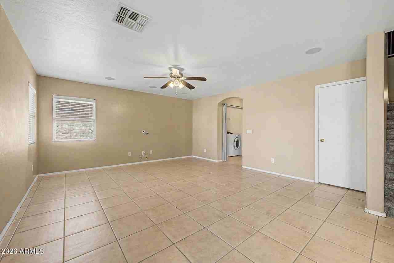 6222 W Wood St - Photo 5 of 18