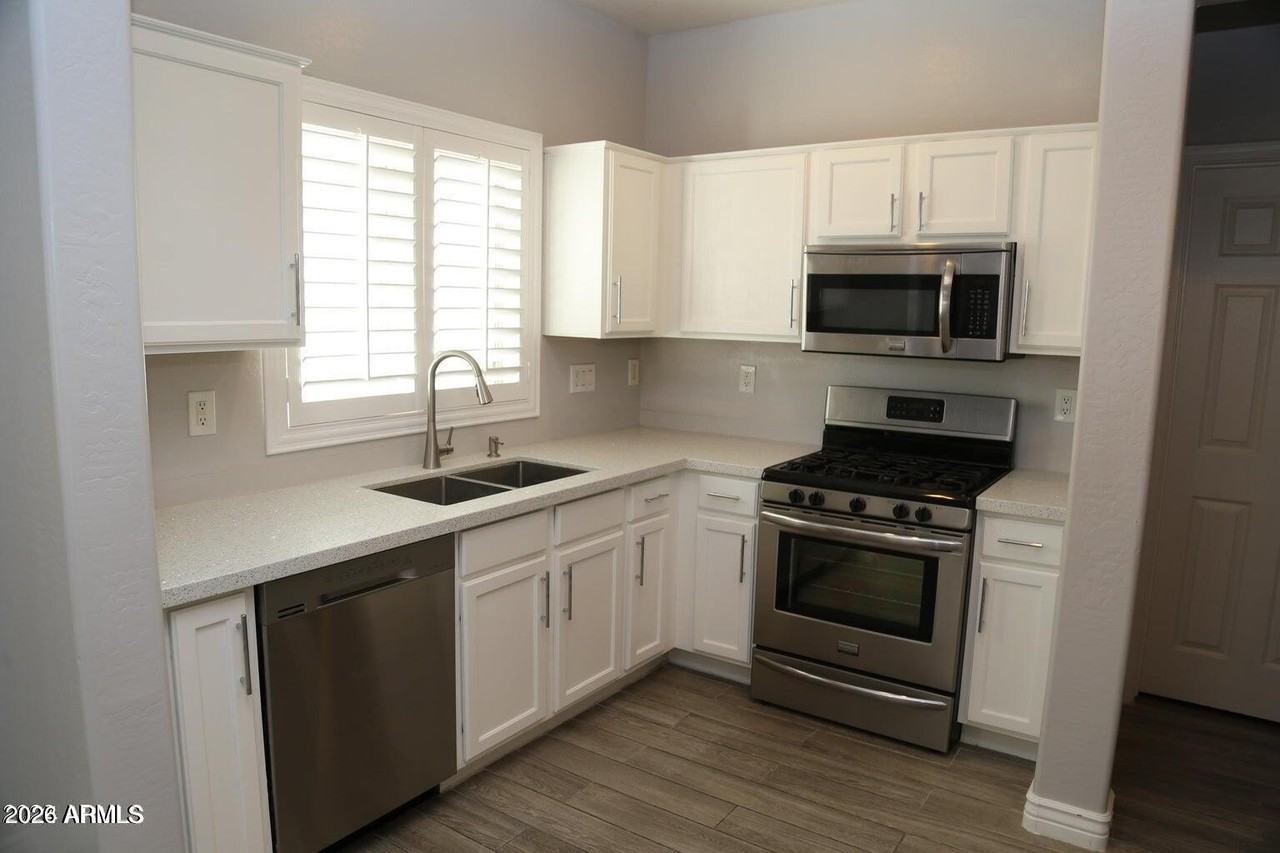 10324 W Sands Dr #478 - Photo 4 of 18
