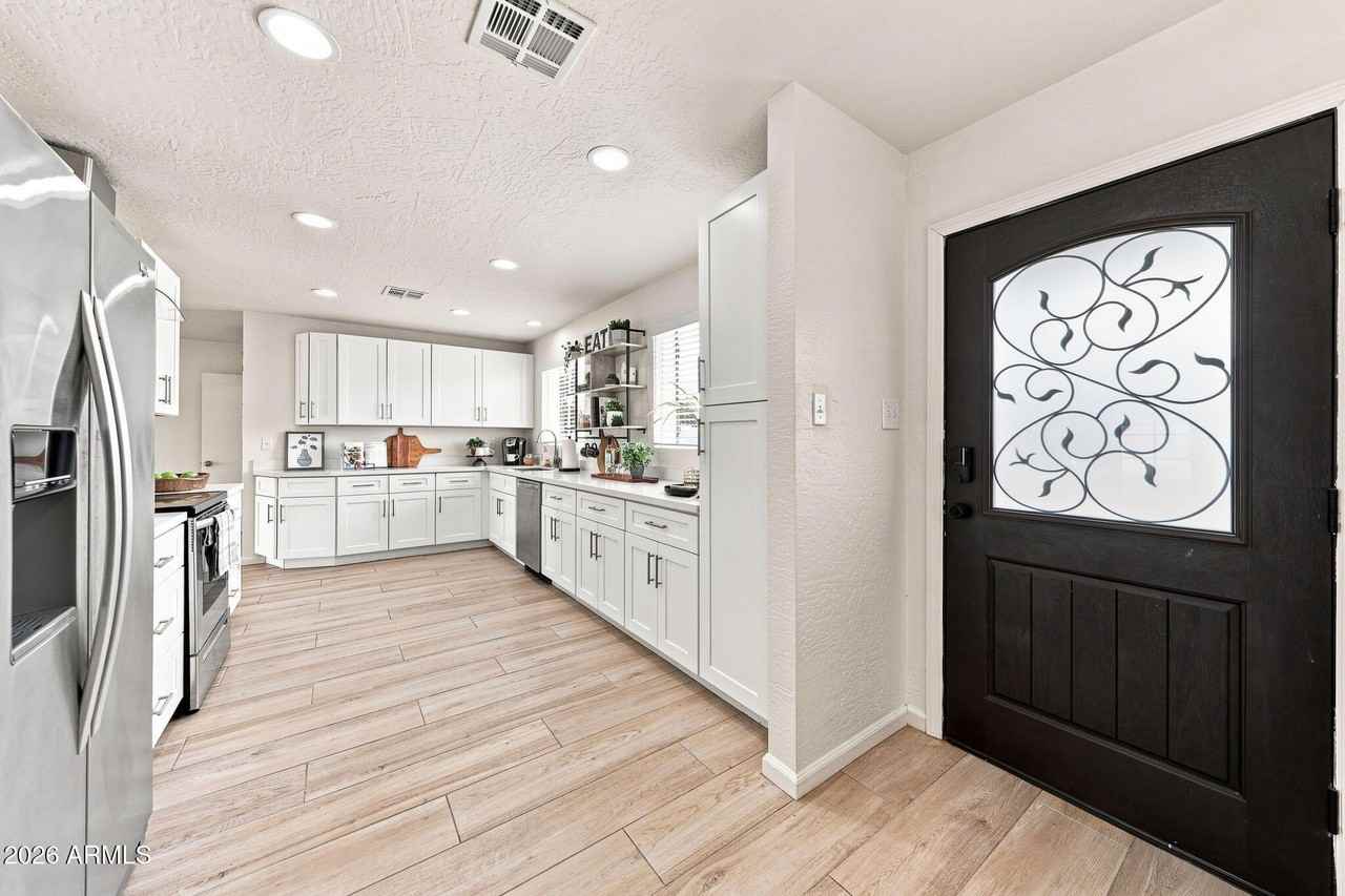 4426 N 85th St - Photo 3 of 36