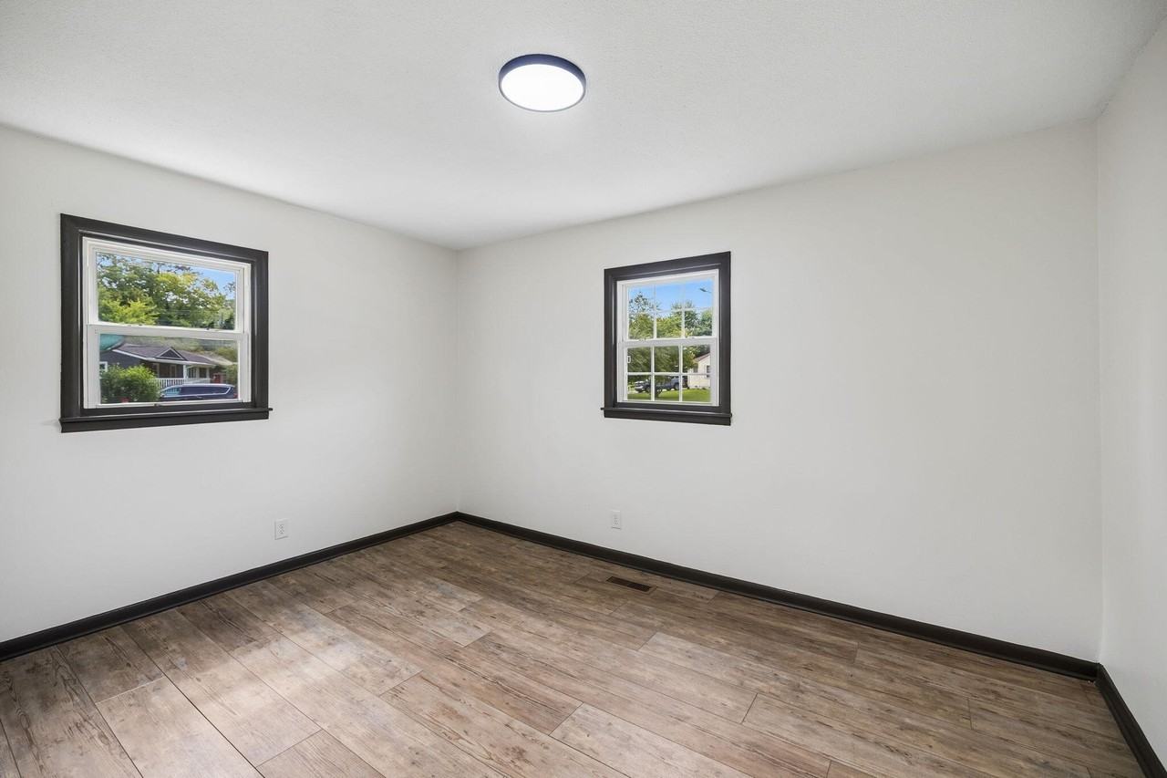 6335 Hansley Dr - Photo 5 of 31