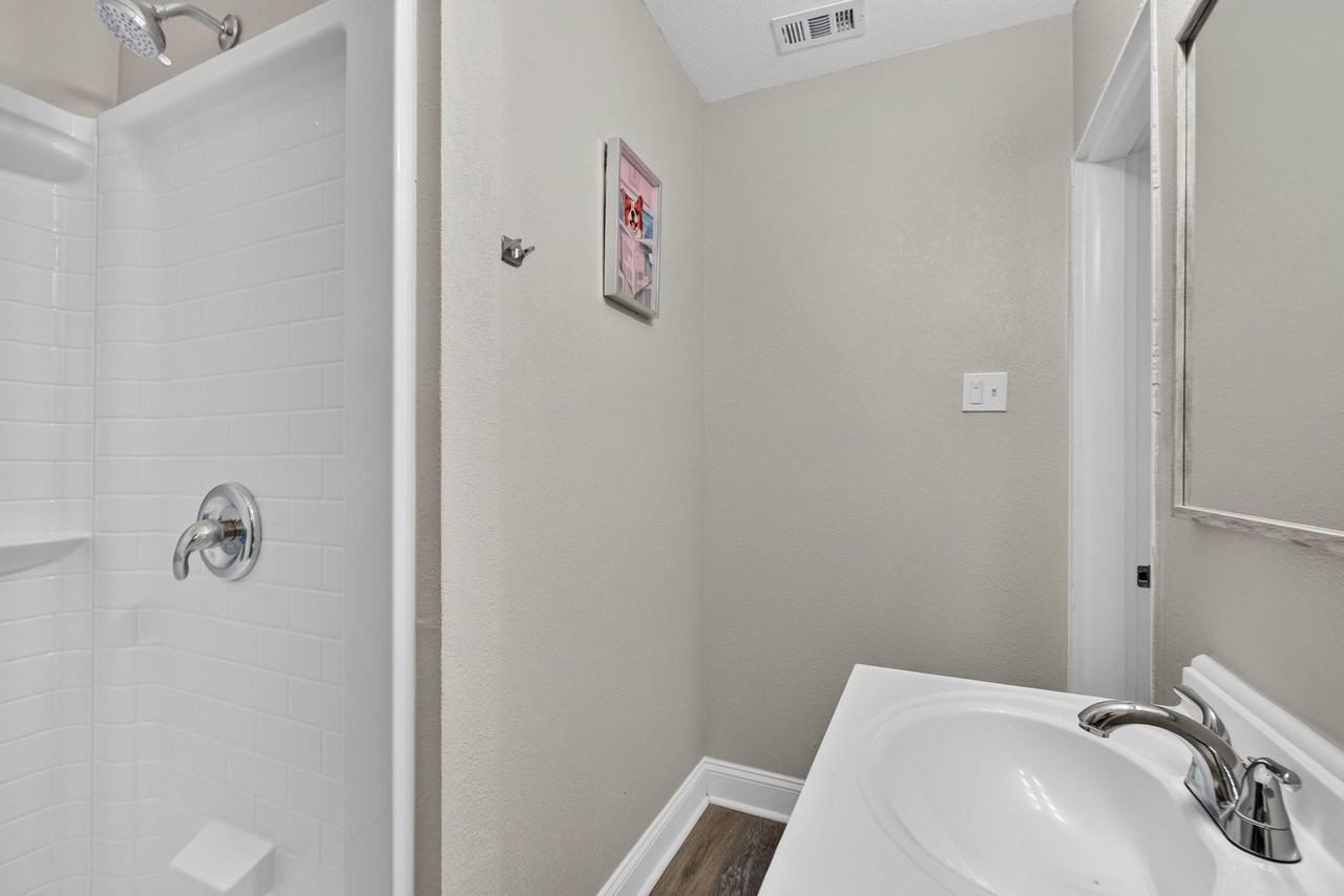 W Farwell Dr - Photo 6 of 16