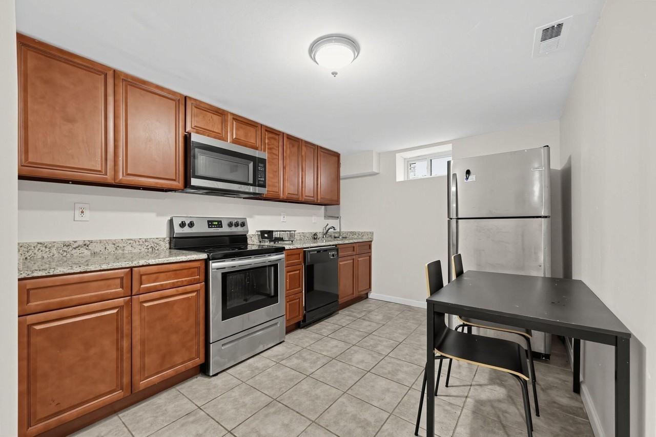 N Marvine St - Photo 2 of 12