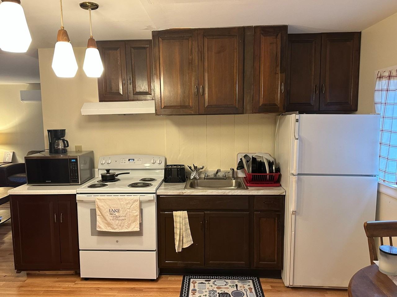 Richardson Dr - Photo 2 of 16