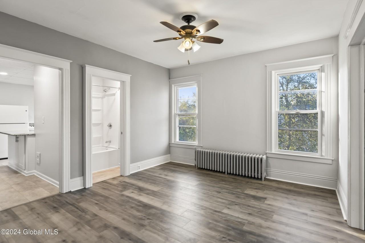 776 Pawling Ave #2 - Photo 3 of 29