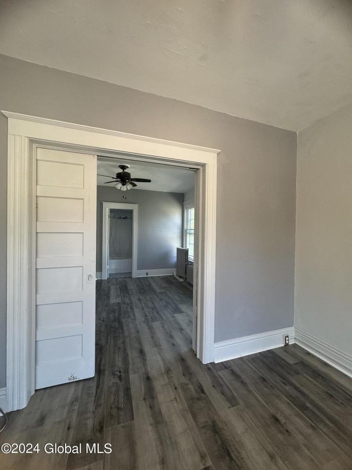 776 Pawling Ave #2 - Photo 6 of 29