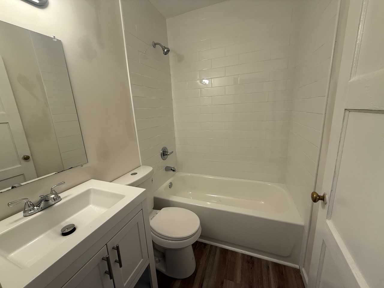 535 1st St Ne #1 - Photo 3 of 12