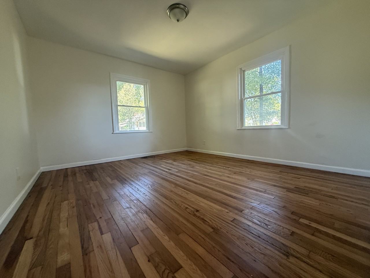 535 1st St Ne #1 - Photo 4 of 12