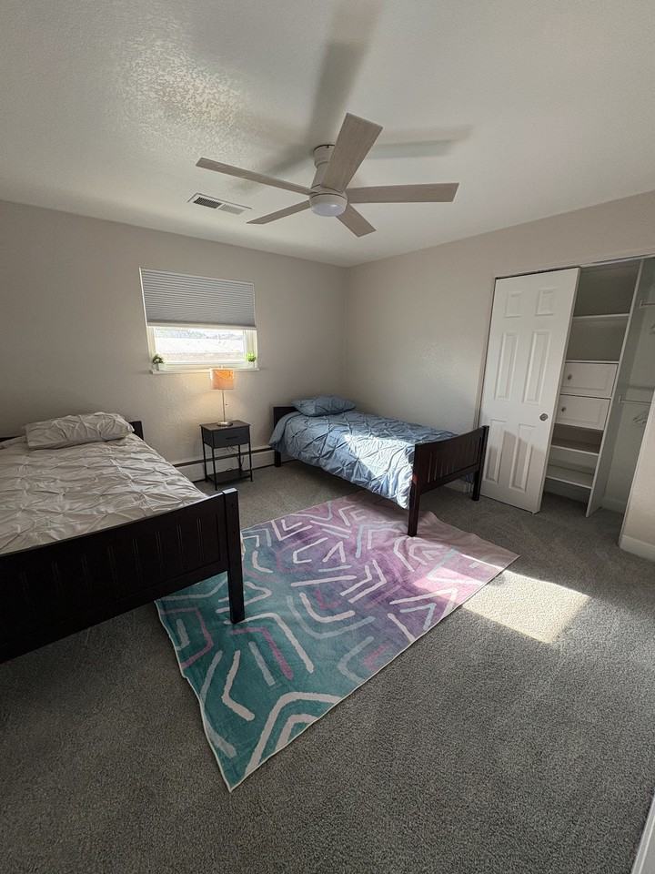 19221 E 16th Ave #1 - Photo 4 of 18