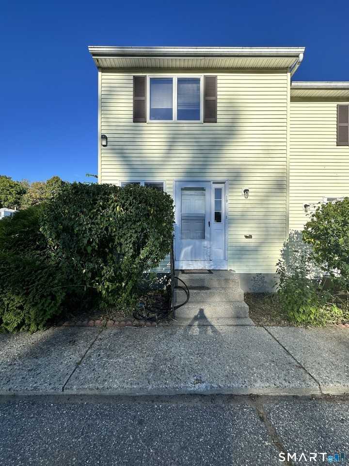 21 Gallup St