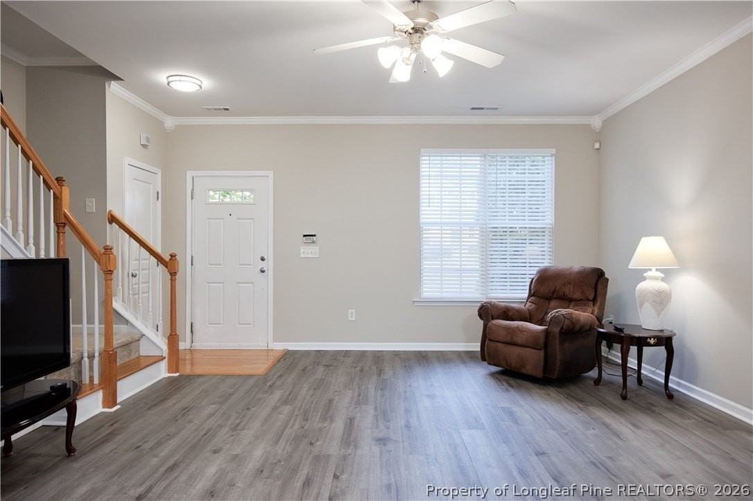 512 Colwick Ln - Photo 7 of 35