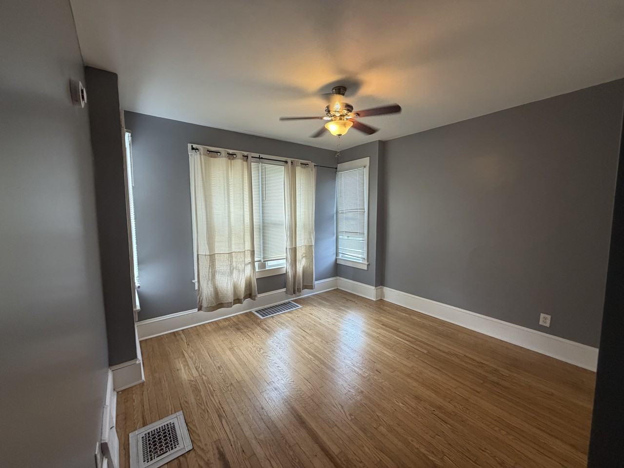 2160 Alger Rd - Photo 6 of 14