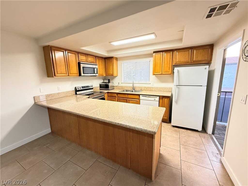 4744 W Twain Ave #D - Photo 5 of 15