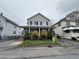 featured image of 326 Chase St