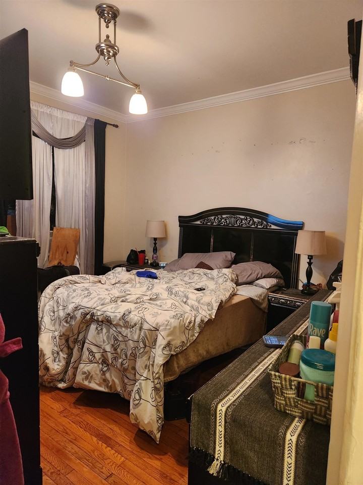 34 74th St #E1 - Photo 3 of 8