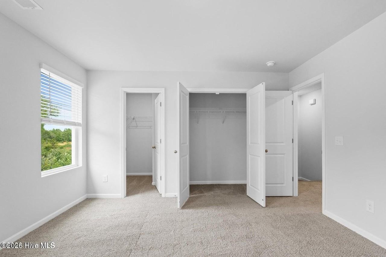420 Flay Drive - Photo 4 of 22
