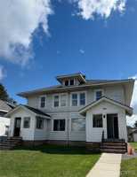 featured image of 142 Lynwood Ave ## 44
