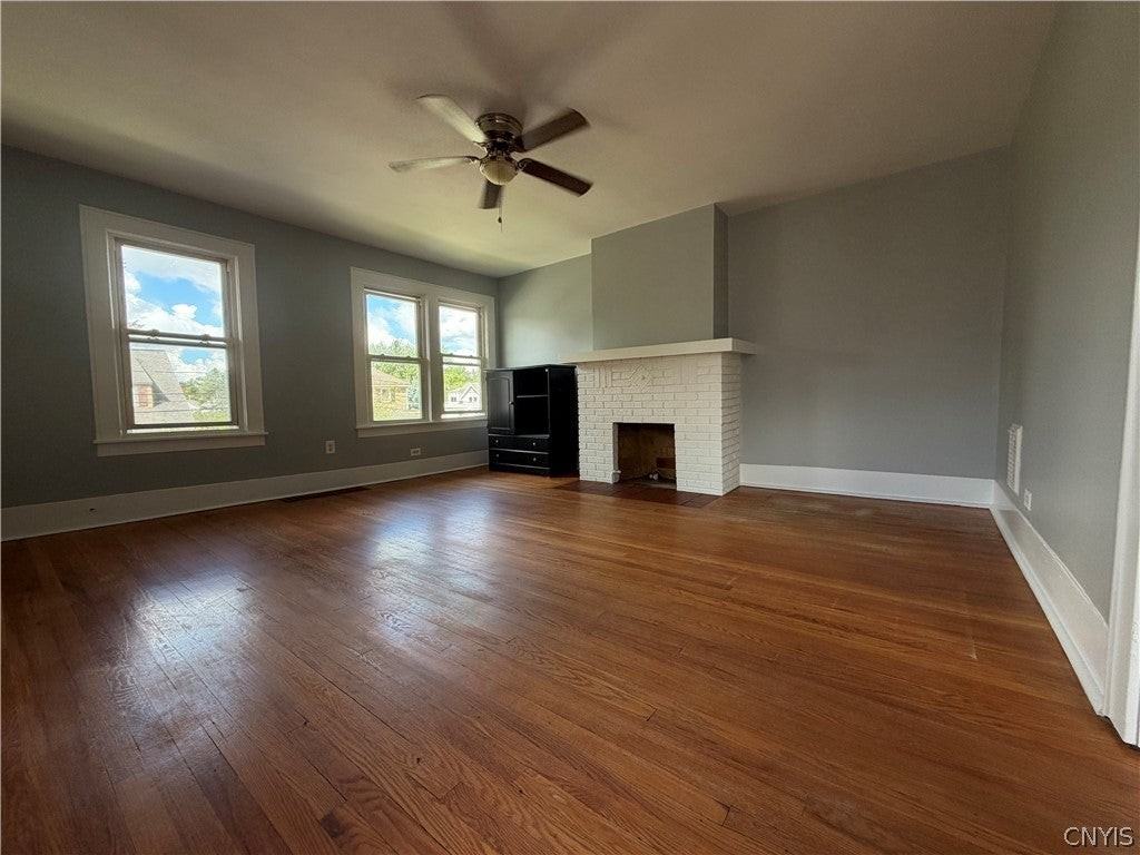 142 Lynwood Ave ## 44 - Photo 7 of 15