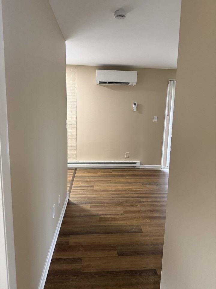 1351 Monomoy St ##C3 - Photo 3 of 22