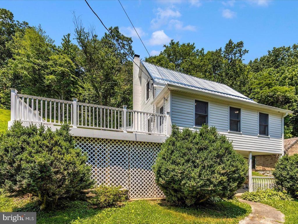 6824 Mountain Church Rd - Photo 2 of 50