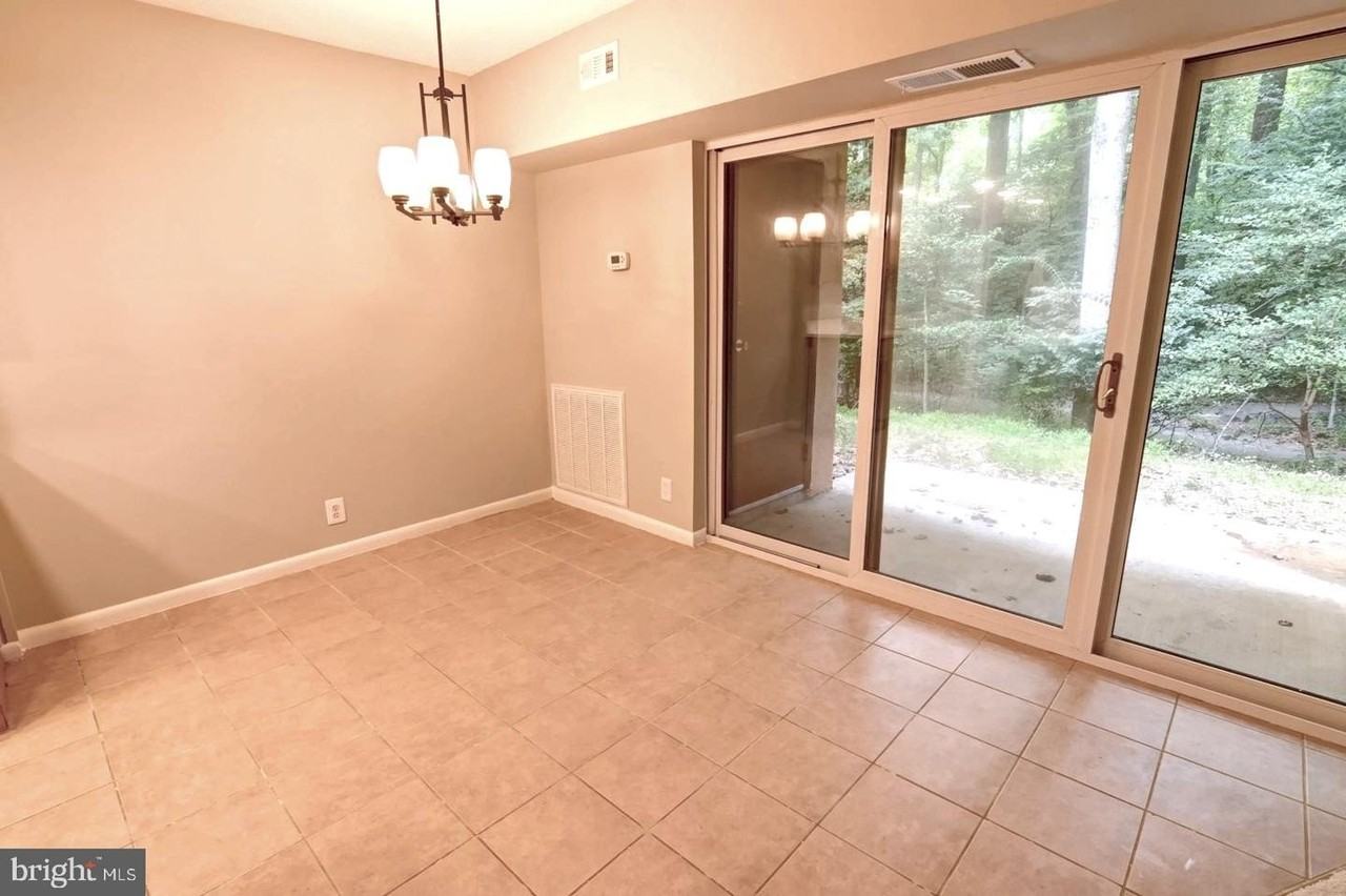 11658 Stoneview Sq - Photo 2 of 31