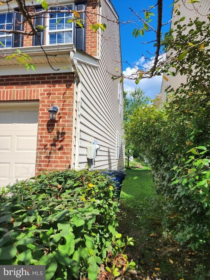 8941 Wynnefield Ct - Photo 2 of 29