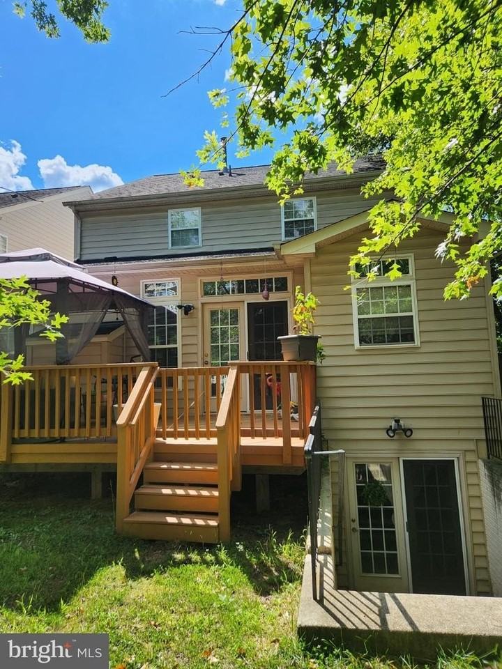 8941 Wynnefield Ct - Photo 4 of 29
