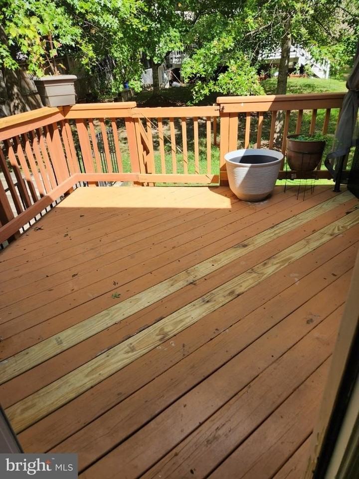 8941 Wynnefield Ct - Photo 6 of 29