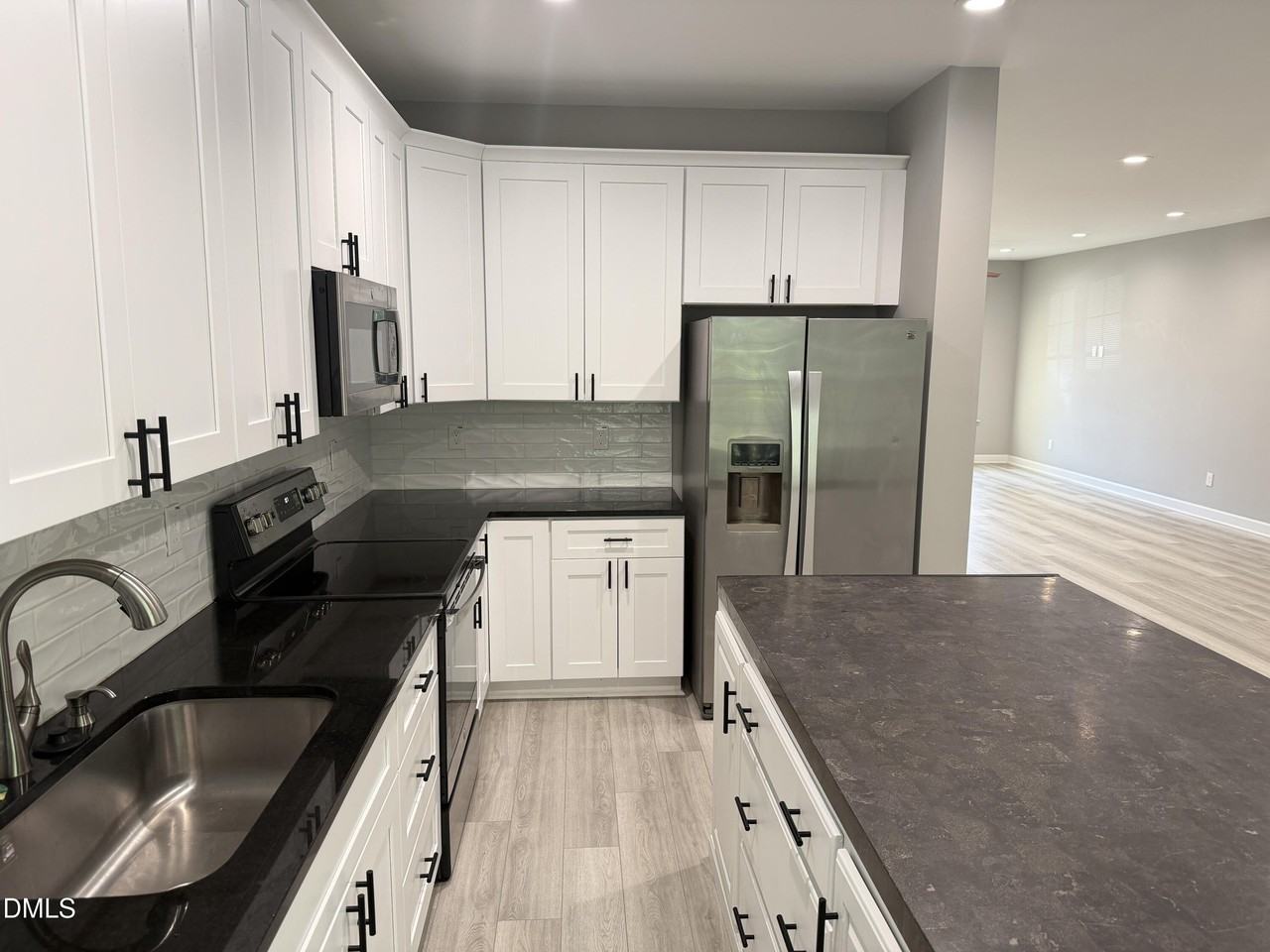 119 Beechleaf Ct - Photo 4 of 11